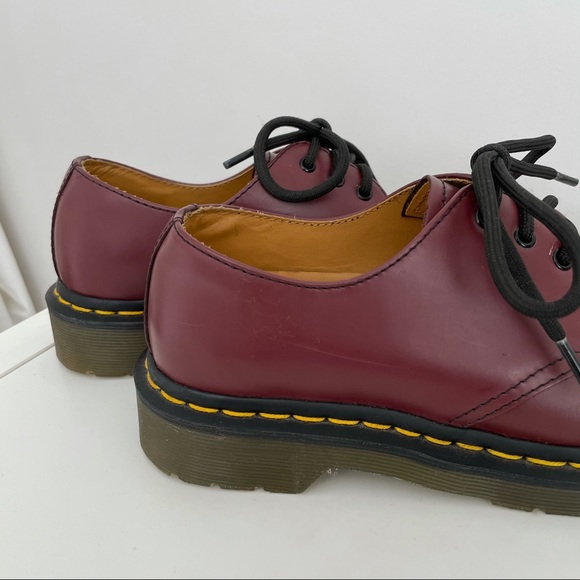 *SOLD* Dr. Martens Smooth Leather Oxford Shoes - Picture 9 of 11